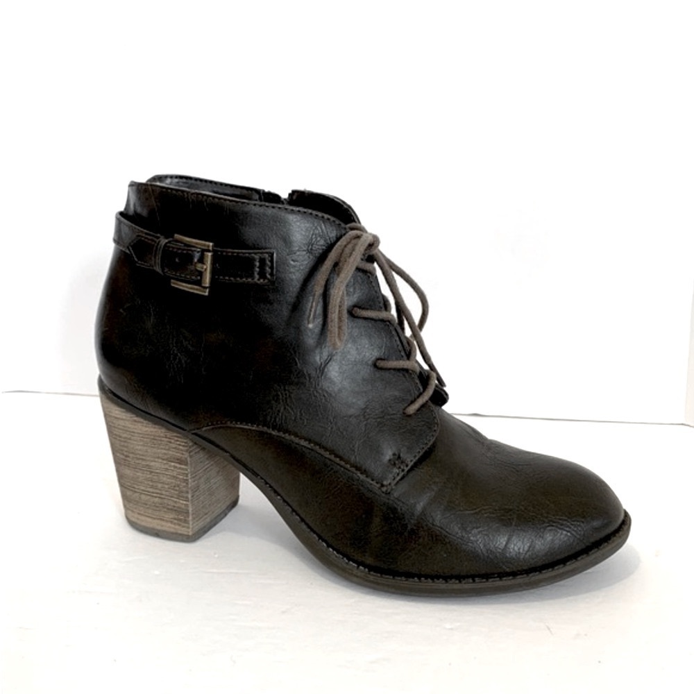 Crown Vintage Victorian Witchy Lace Up boots